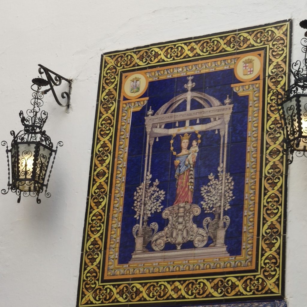 Retablos cerámicos religiosos